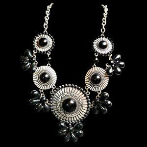 Vintage Silver-Tone Bib Necklace Black Beads Floral Gothic Moody Adjustable